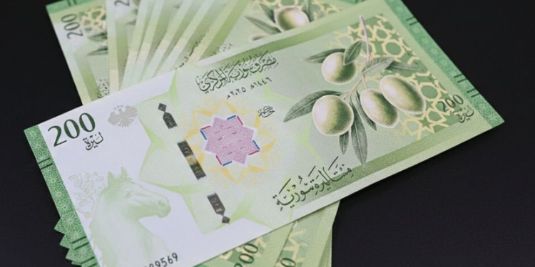 ضوابط جديدة من مصرف سوريا المركزي لاستبدال الأوراق النقدية القديمة