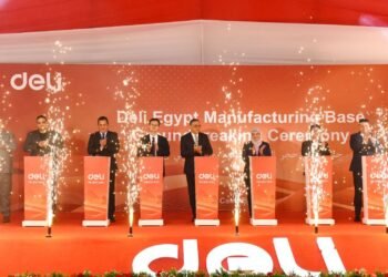 مشاركة رئيس الهيئة العامة للاستثمار في وضع حجر الأساس لمصنع ديلي إيجيبت