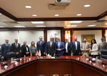 جهاز تنمية المشروعات يمنح 300 مليون جنيه لدعم المشروعات متناهية الصغر بالتعاون مع شركة ريفي”