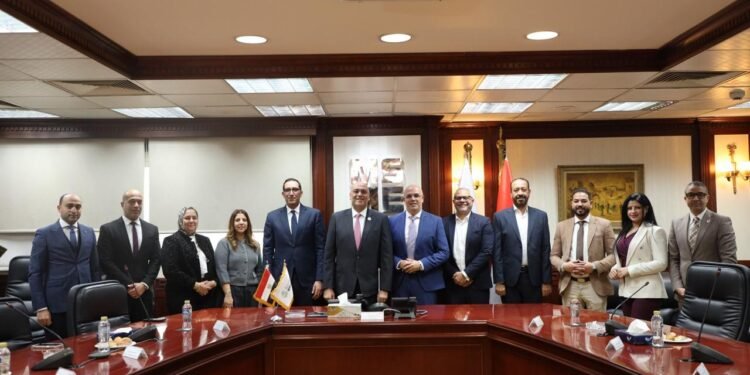 جهاز تنمية المشروعات يمنح 300 مليون جنيه لدعم المشروعات متناهية الصغر بالتعاون مع شركة ريفي”