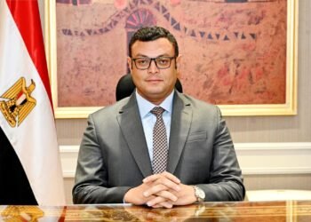 الإسكان تطلق قناة واتس آب رسمية للتواصل المباشر مع المستثمرين وضبط السوق العقارية”