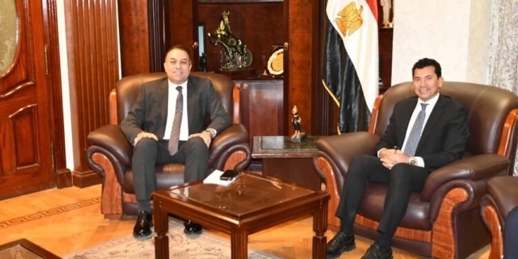 شراكة استراتيجية لدعم “ذوي الهمم”.. “الشباب والرياضة” وبنك “نكست” يوقعان عقد رعاية منتخب الطائرة البارالمبي