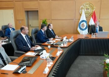 بدوي: التعاون مع الشركاء يرفع إنتاج الغاز إلى 4.2 مليار قدم³ يوميًا ويوقف التراجع