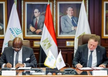 البنك المركزي وبنك التصدير والاستيراد الإفريقي يوقعان مذكرة تفاهم لإنشاء بنك للذهب في مصر