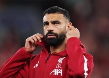 تحليل الأبعاد الفنية والاقتصادية لأزمة «محمد صلاح» في ليفربول