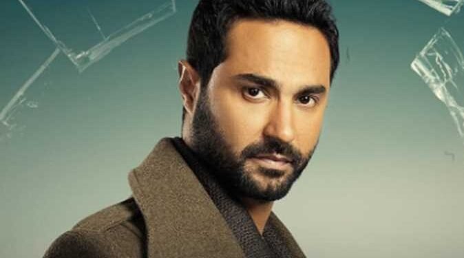 كريم فهمي يفاجئ الجمهور بشخصية شعبية في «وننسى اللي كان»