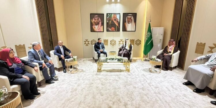 وزير الإسكان في الرياض