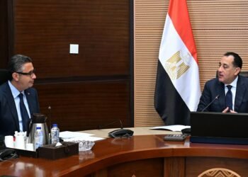 رئيس الوزراء ووزير التموين