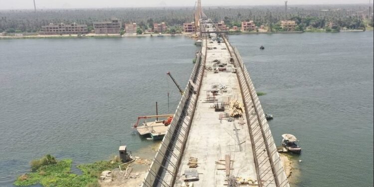 النقل: خطة لإنشاء 1000 كوبري ونفق جديد وتطوير 7000 كم طرق ضمن المشروع القومي