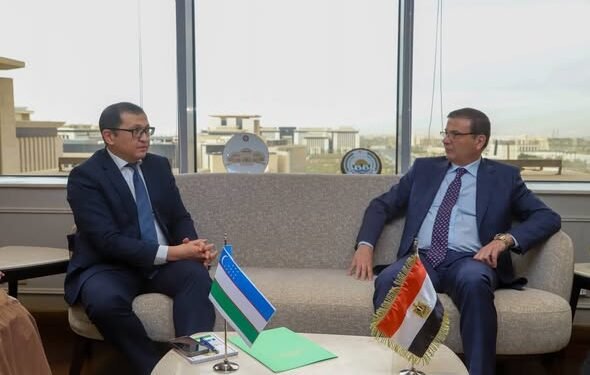 وزير الزراعة والسفير الأوزبكستاني