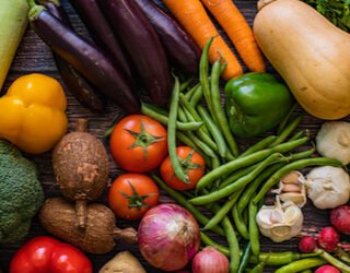 مفاجآت سوق العبور اليوم الأربعاء 11 فبراير.. تراجع في أسعار الفراولة والجوافة وقفزة بالمستورد