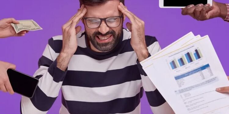 5 أخطاء مالية يقع فيها المستثمر الصغير الآن.. احذر قبل أن تخسر أموالك