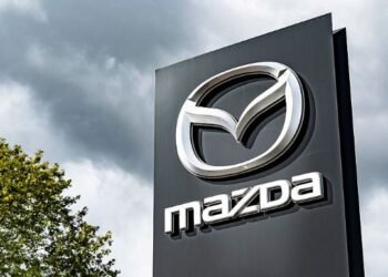 صدمة في اليابان: مازدا تُعلن خسارة 14.7 مليار ين رغم ارتفاع السهم 10%!