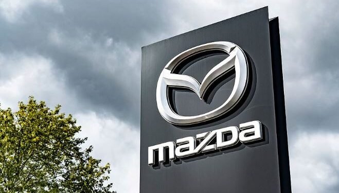 صدمة في اليابان: مازدا تُعلن خسارة 14.7 مليار ين رغم ارتفاع السهم 10%!