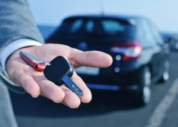 تأجير السيارات