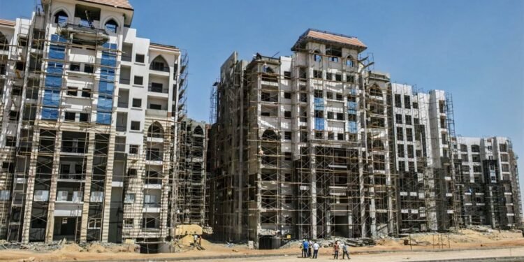 سوق العقارات المصري: بين النمو السكاني وزيادة الطلب على الإسكان
