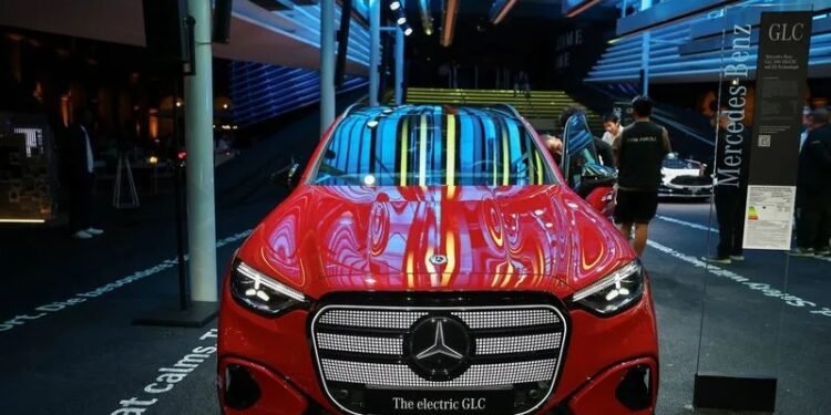 مرسيدس تزود 9 طرازات بنظام مساعدة القيادة الذي تم تطويره بالتعاون مع شركة مومنتا