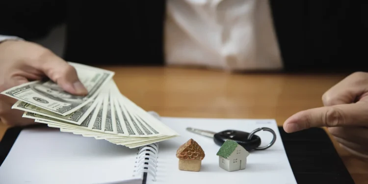 الاستثمار العقاري أم الشهادات البنكية: أين يضع المصريون أموالهم الآن؟