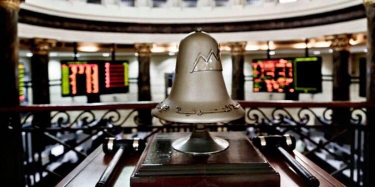 صغار المستثمرين يقتحمون البورصة.. هل يقودون موجة صعود جديدة؟