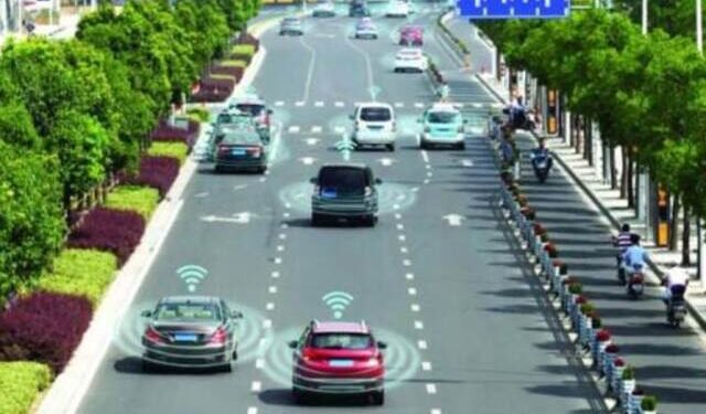 التحول نحو النقل الذكي: كيف تغير التكنولوجيا مستقبل السيارات؟
