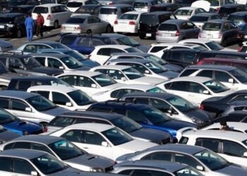 سيارات مستعملة بسعر الجديد.. خلل سوقي أم واقع اقتصادي جديد؟