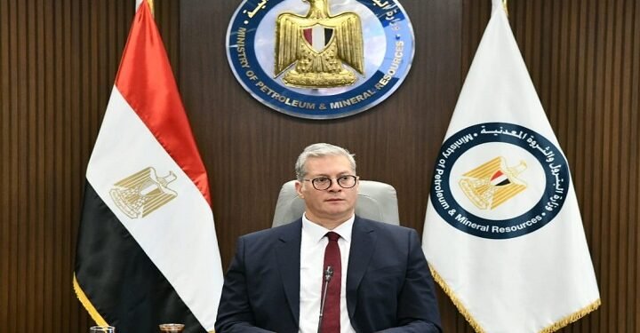 المهندس كريم بدوي، وزير البترول