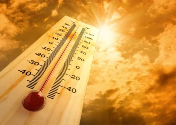 شغلوا المراوح والتكييفات.. ارتفاع شديد في درجات الحرارة اليوم الإثنين