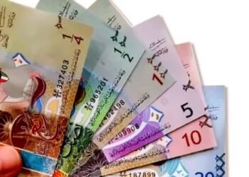ارتفاع سعر الدينار الكويتي بالبنوك المصرية اليوم الإثنين