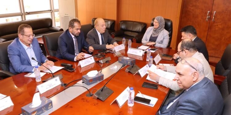 قرارات جديدة لدعم المستثمرين.. هيئة التنمية الصناعية تتحرك لحل أزمة مصانع العاشر من رمضان