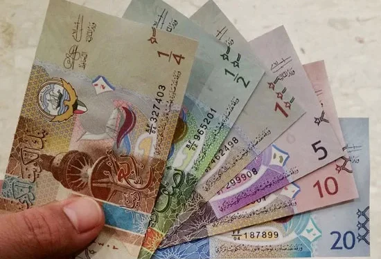 سعر الدينار الكويتي بالبنوك المصرية اليوم الجمعة