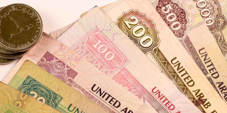 استقرار سعر صرف الدرهم الإماراتي بالبنوك اليوم الثلاثاء