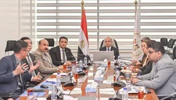 وزير الاستثمار يبحث إنشاء أول مدينة صناعية نسيجية محايدة كربونيًا ببورسعيد ب2 مليار دولار