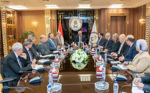 وزير الدولة للانتاج الحربي
