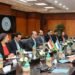 جانب من المباحثات المصرية الأوزبكية لتعزيز التعاون الاقتصادي وإقامة مناطق استثمارية مشتركة.