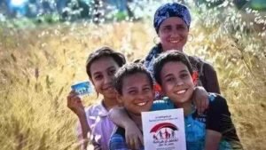 أسرة مصرية مستفيدة من برنامج الدعم النقدي تكافل وكرامة لتعزيز التمكين الاقتصادي.