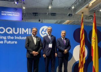 غرفة الصناعات الكيميائية المصرية تشارك كضيف رسمي أساسي في معرض EXPOQUIMIA بأسبانيا