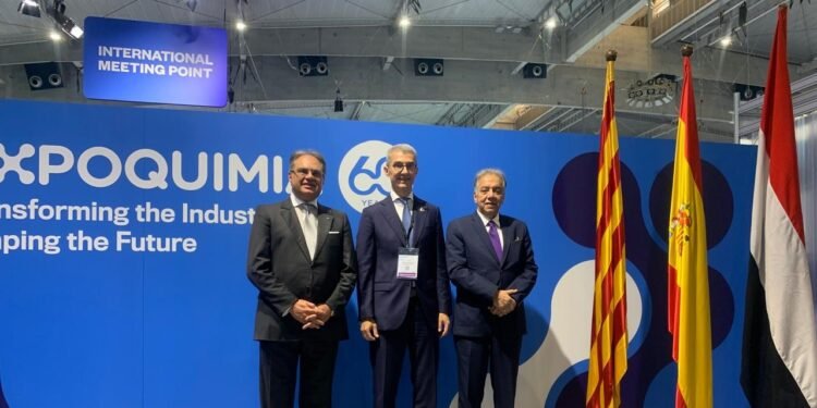 غرفة الصناعات الكيميائية المصرية تشارك كضيف رسمي أساسي في معرض EXPOQUIMIA بأسبانيا
