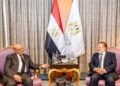 حسن عبد الله محافظ البنك المركزي المصري ونظيره اليمني أحمد غالب،