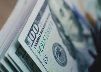 سعر الدولار اليوم
