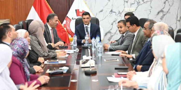 خالد هاشم وزير الصناعة الرقابة