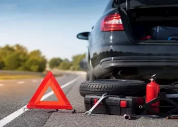 قبل تشغيل سيارتك بـ5 دقائق.. 7 فحوصات بسيطة قد توفر عليك أعطال على الطريق