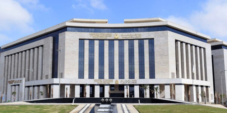 وزيرة الإسكان
