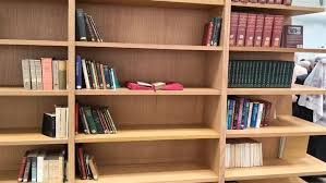 مكتبة المتحف المصري الكبير