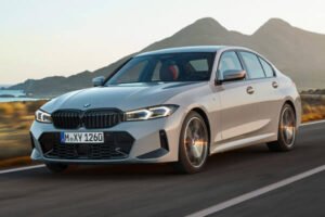 بي إم دبليو 320i