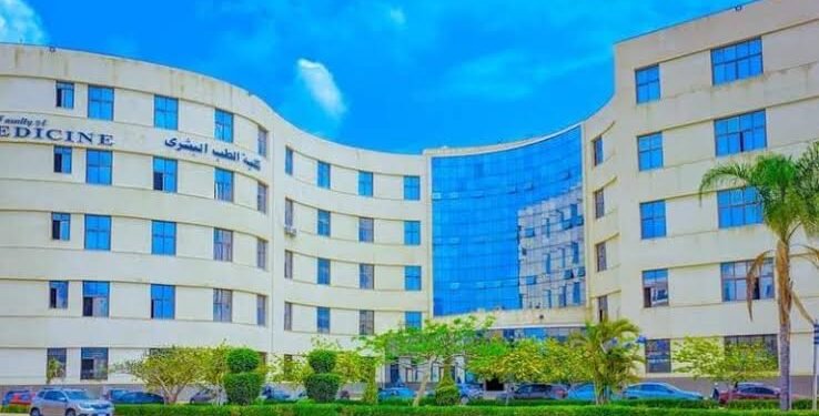 كليات الطب بالجامعات الأهلية