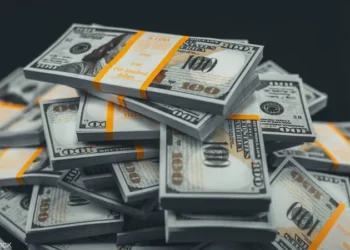 50.12 جنيه أقل سعر للدولار فى البنك التجارى الدولى اليوم السبت.. إيه الحكاية
