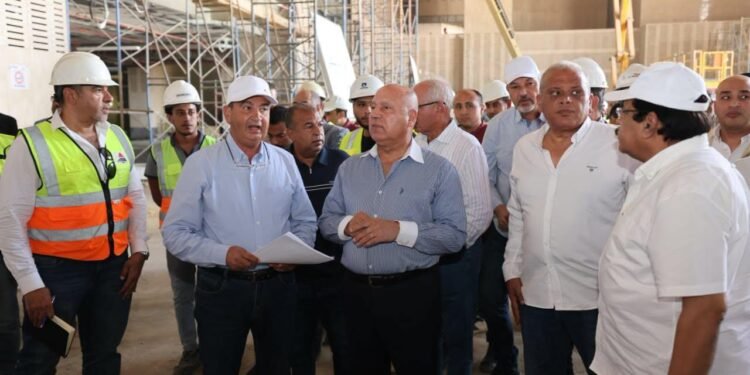 “قناة سويس جديدة على قضبان”.. وزير النقل يكشف الأهمية الاستراتيجية للخط الأول للقطار السريع