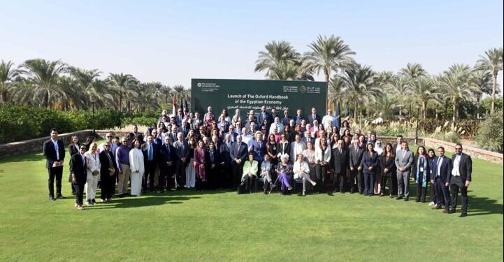 البنك الأهلي المصري يطلق «دليل أكسفورد للاقتصاد المصري» بالتعاون مع بنك مصر والجامعة الأمريكية