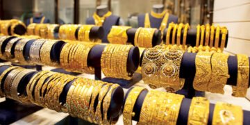 سعر الذهب اليوم في الإمارات.. عيار 21 يسجل 455.14 درهم
