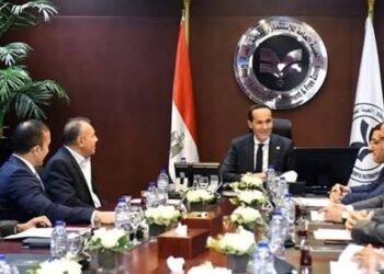 المنطقة الاستثمارية بأبو رواش توافق على 4 مشروعات جديدة باستثمارات 14 مليار جنيه